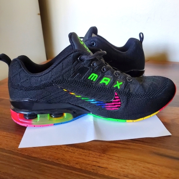 Nike Air Zoom Sneakers, Size Mens-8.5 or Womens-10, UNISEX - Picture 5 of 9